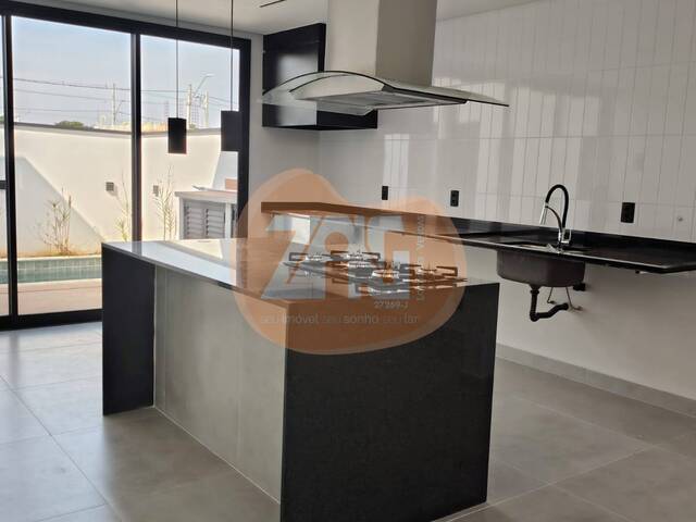 #CA042 - Casa para Venda em Tremembé - SP - 2