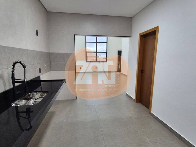 Casa para Venda em Tremembé - 4