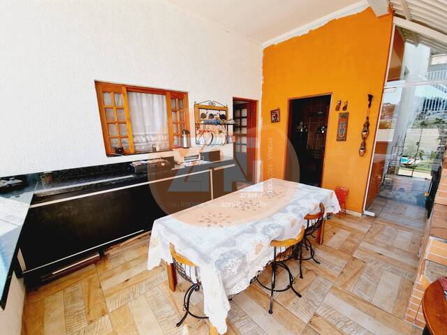 Sobrado para Venda em Taubaté - 4