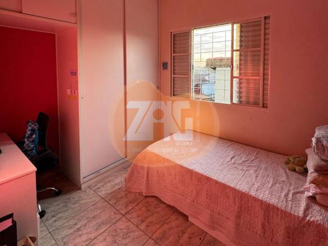 Sobrado para Venda em Taubaté - 4