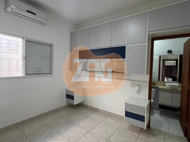 Casa para Venda em Taubaté - 3