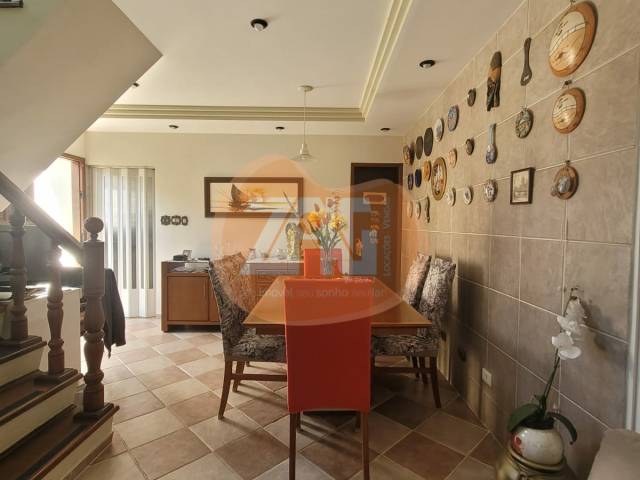 Sobrado para Venda em Taubaté - 5