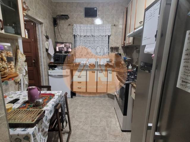 Sobrado para Venda em Taubaté - 2