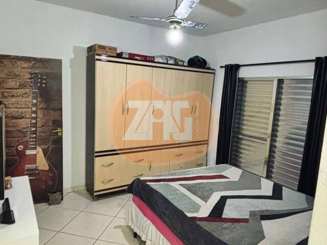 Sobrado para Venda em Taubaté - 5