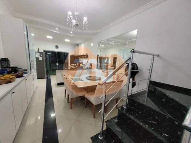 Sobrado para Venda em Tremembé - 3