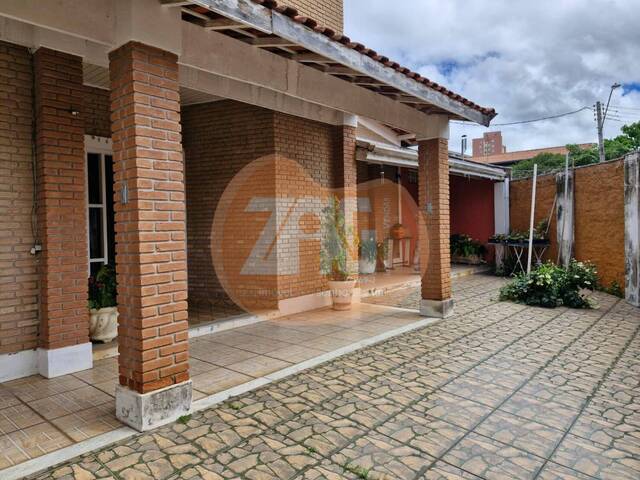 Casa para Venda em Taubaté - 2